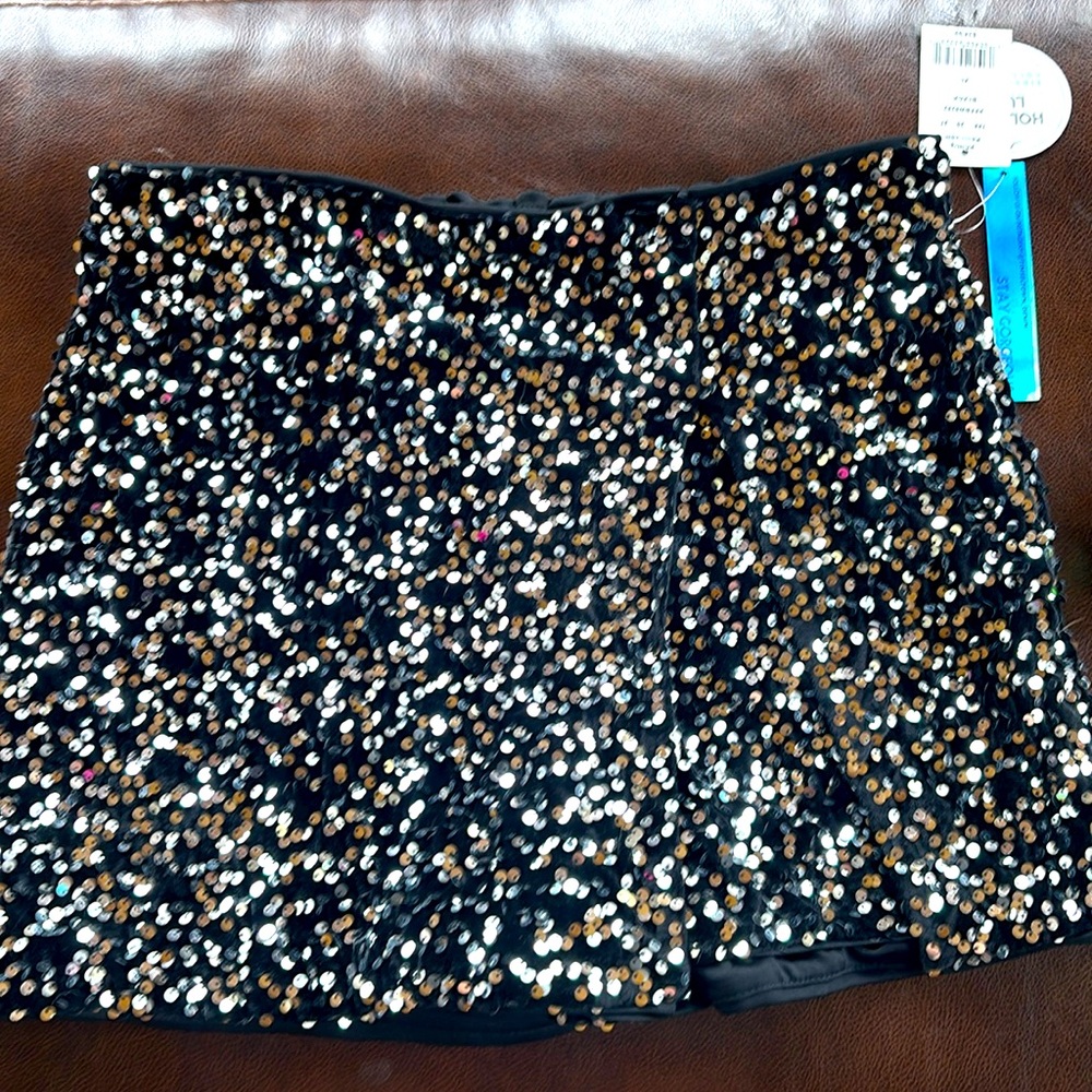 Kohl's Black Sequin Women's Skort with Gold & Silver Accents